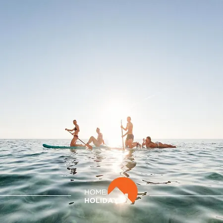 #039 Family Private Pool Ac