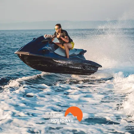 #039 Family Private Pool Ac