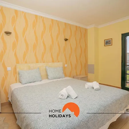 #039 Family Private Pool Ac *