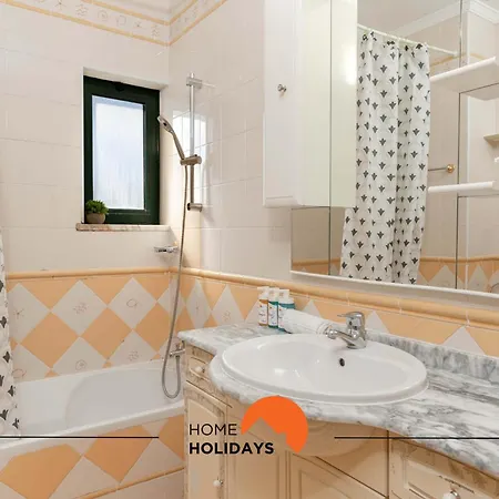 Semesterbostad #039 Family Private Pool Ac