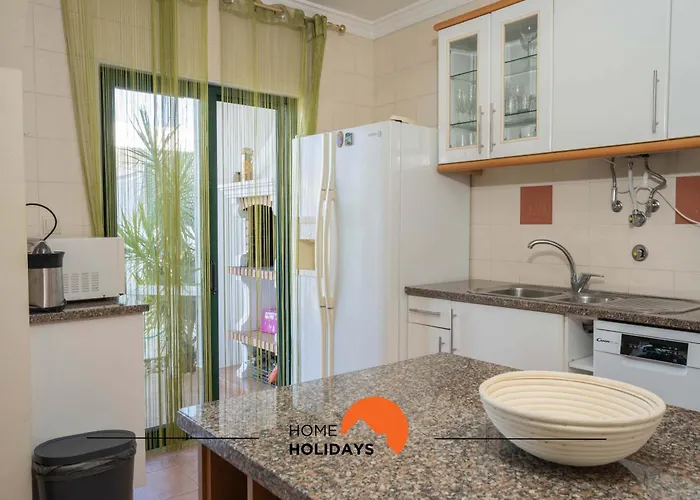 #039 Family Private Pool Ac Дом отдыха *